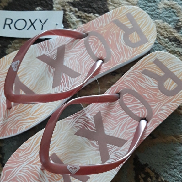 6x*Host Pick*Roxy adorable flip flop sandals - Picture 7 of 16